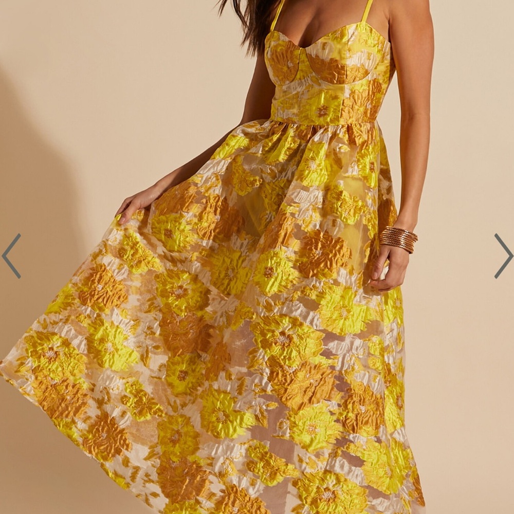NWT SHOWPO BRAILEY MIDI DRESS - ALINE CORSET DETAIL DRESS IN YELLOW